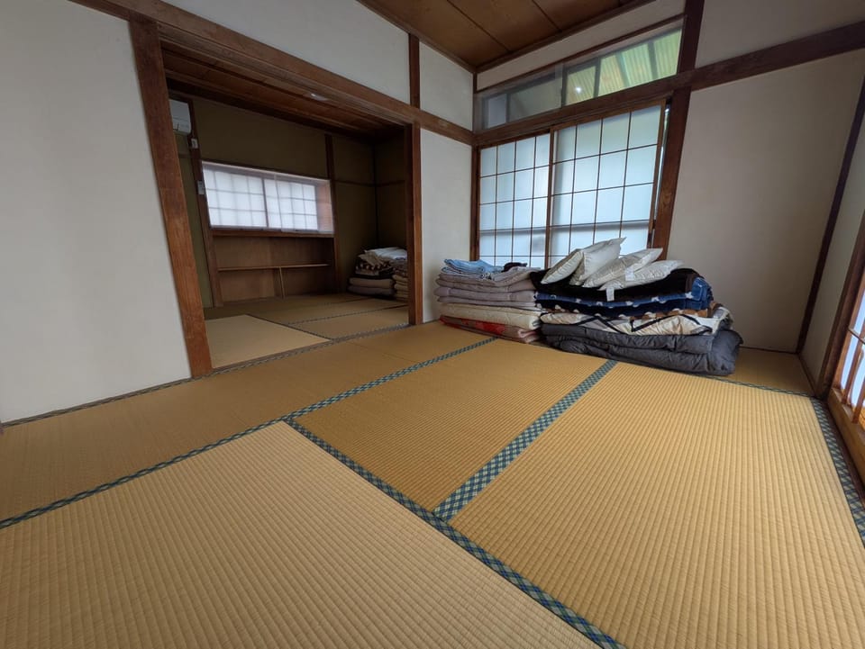 【小山駅徒歩7分】みんなで宅飲み！貸切一軒家ニシグチノイエ wifi有、銭湯近く Apartment in Japan