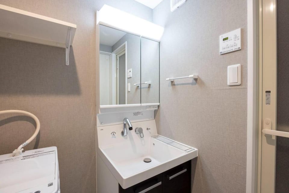 Shower, Bathroom, washing machine