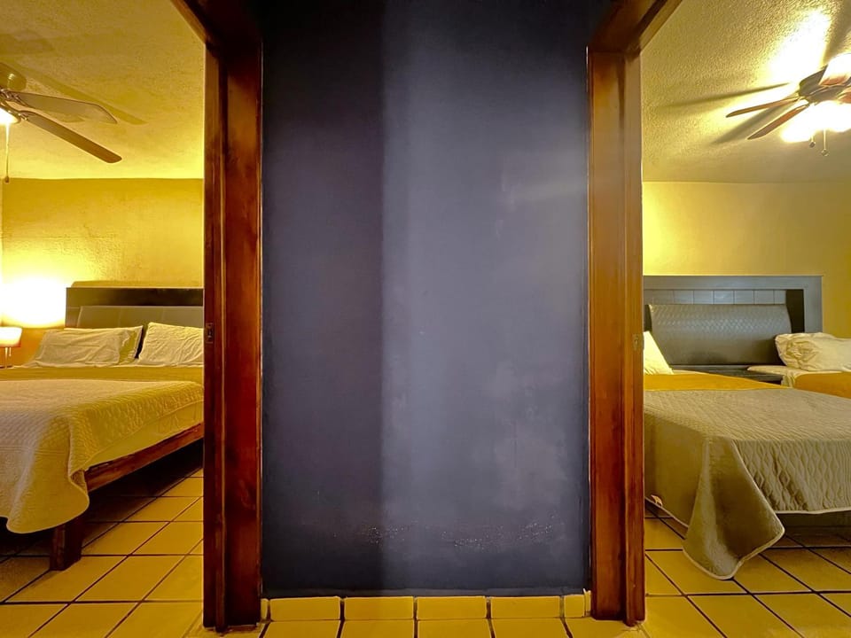 Bed, Photo of the whole room, Bedroom, fireplace, air conditioner