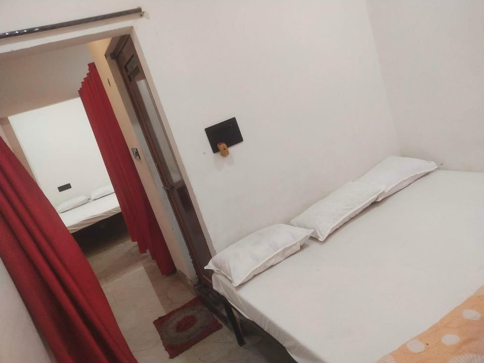 Maa yatri niwas home stay ujjain Vacation rental in India