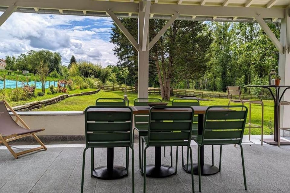Patio, Natural landscape, Garden, View (from property/room), Balcony/Terrace, Dining area, Garden view, Pool view, sunbed