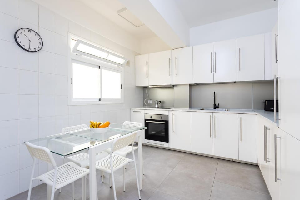 Home2Book Stylish & Bright Apt, Santa Cruz Center Apartment in Santa Cruz de Tenerife