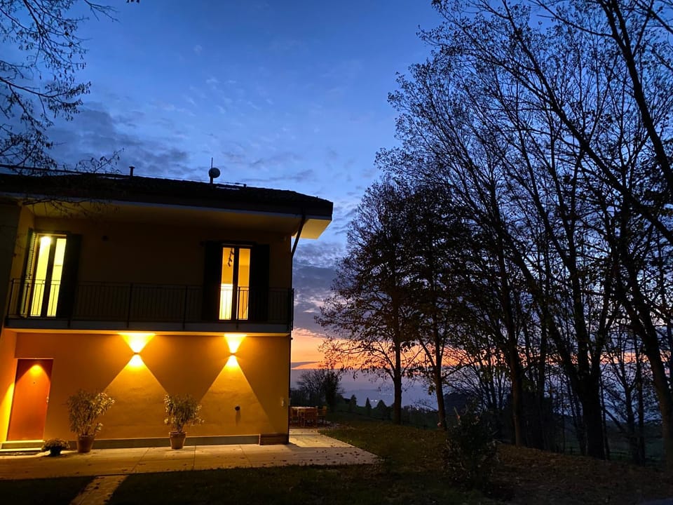 Property building, Night, Balcony/Terrace
