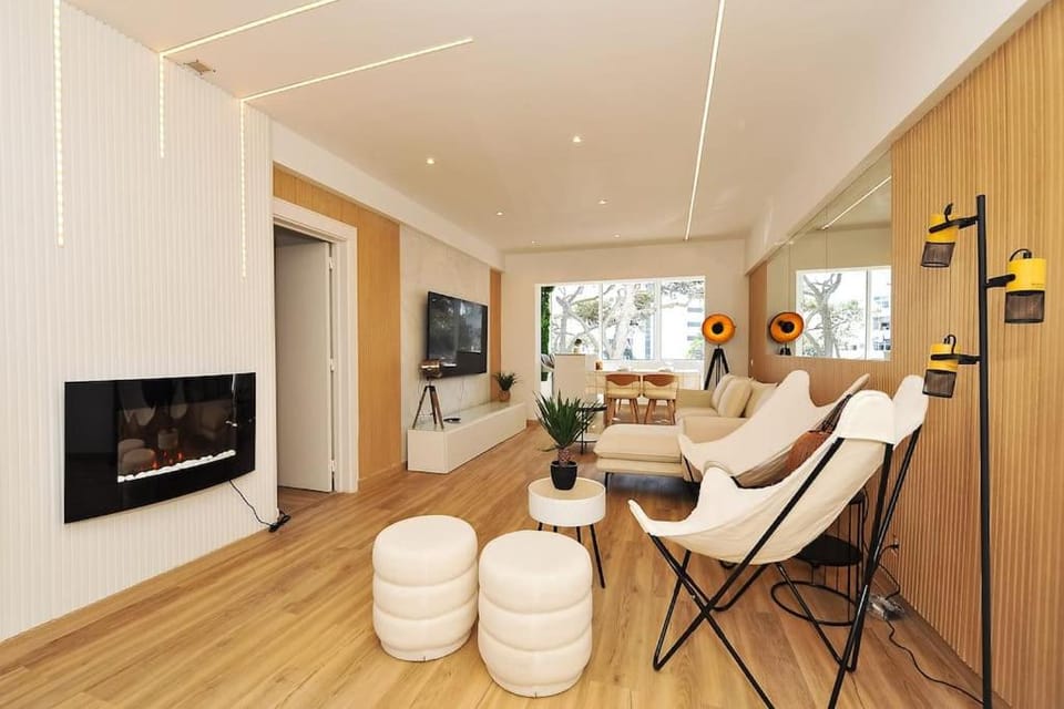 Communal lounge/ TV room, TV and multimedia, Living room, Seating area