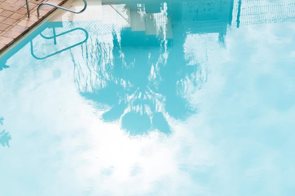 Pool view, Swimming pool
