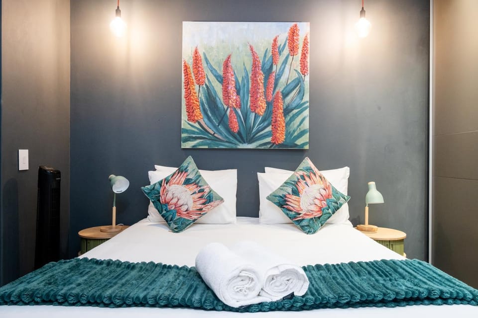 Wex624 - Spacious Modern Studio Apartment-Pool Bar Gym Apartment in Cape Town