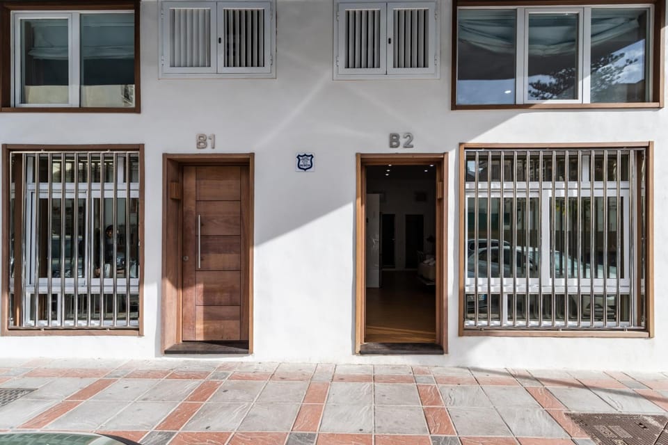 Facade/entrance, Day