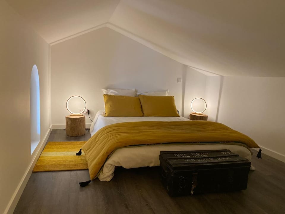 Bed, Bedroom