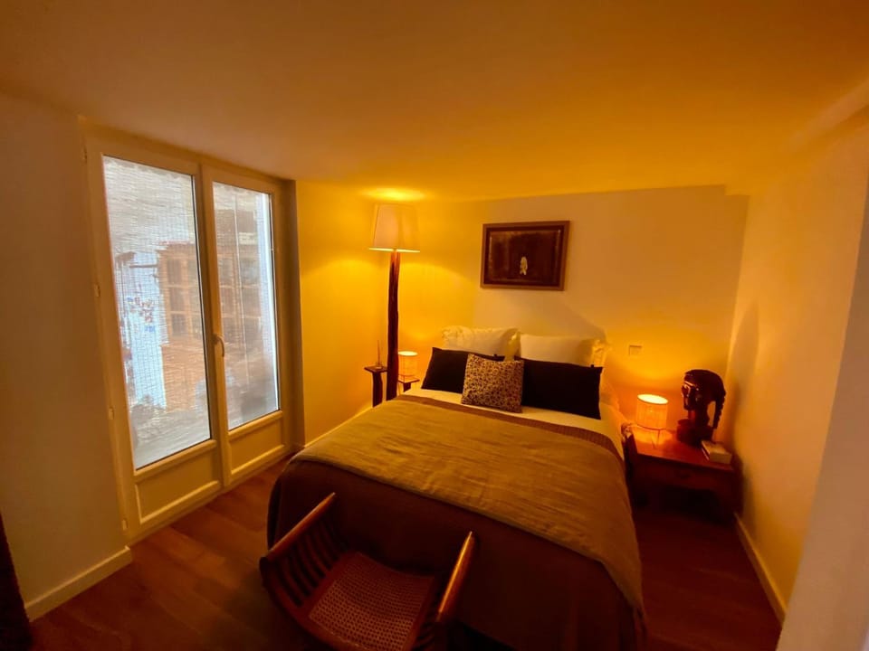 Bed, Bedroom