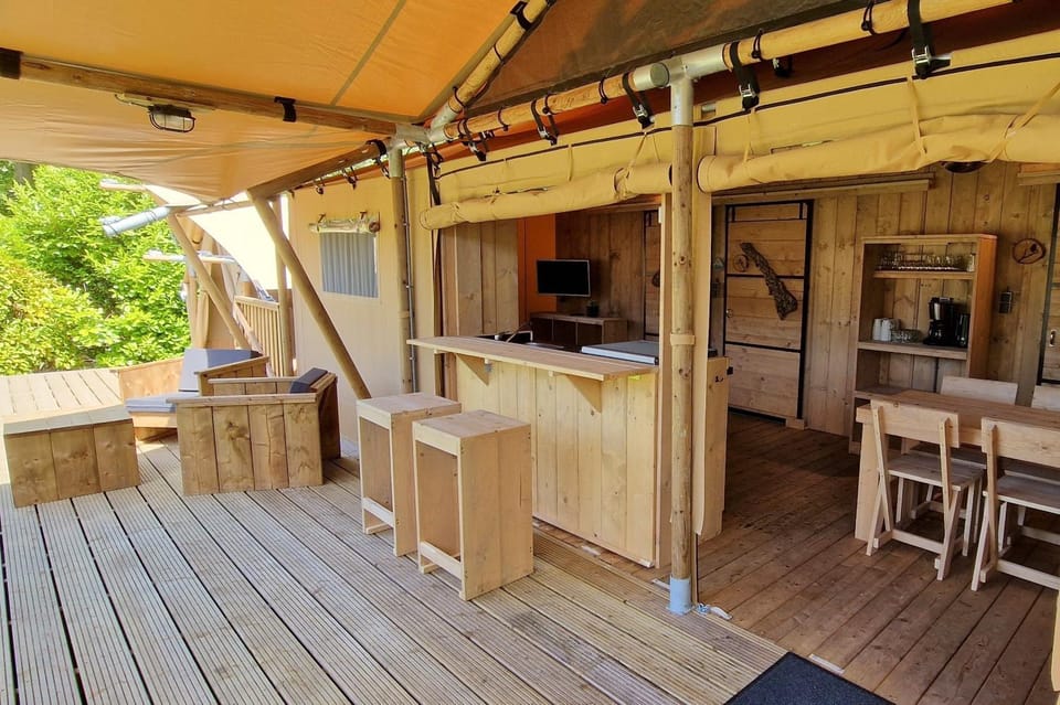 Day, Kitchen or kitchenette, Dining area