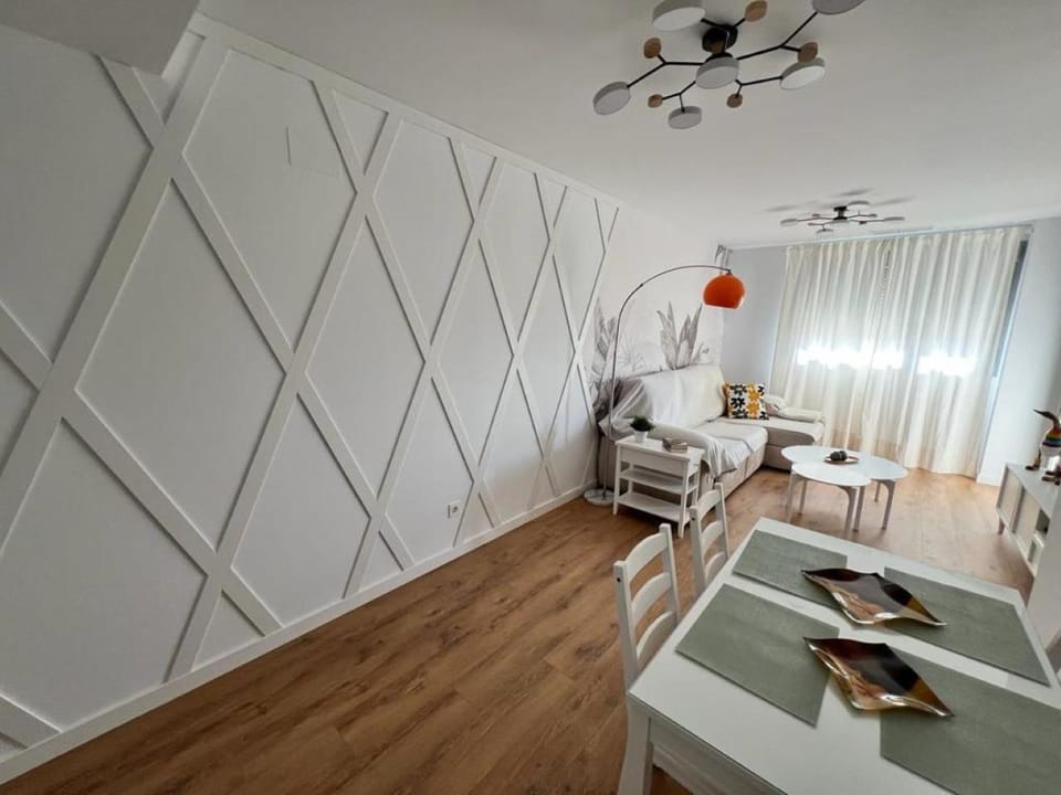 Living room, Photo of the whole room, Seating area, Dining area