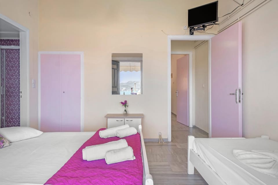 Property building, Living room, Bedroom