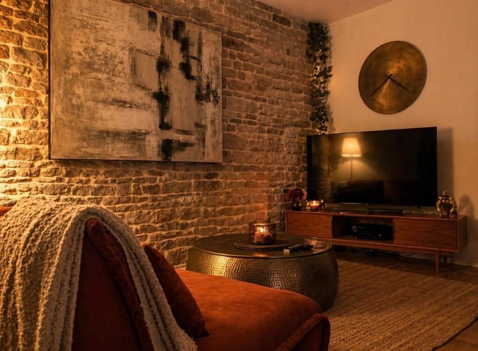 détente centre historique de MÂCON avec spa et ciné Apartment in Bourgogne-Franche-Comté