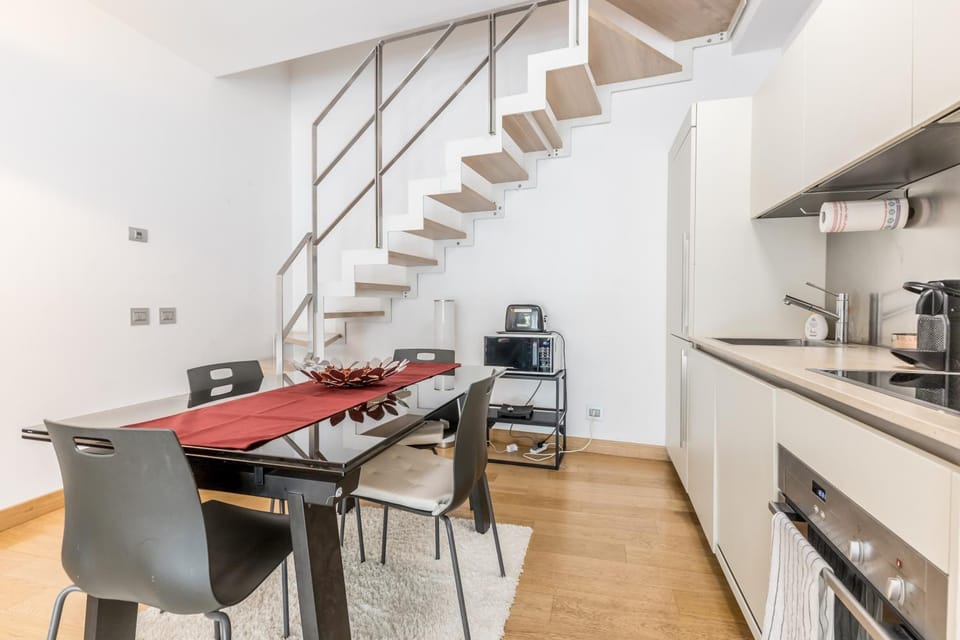 Kitchen or kitchenette, Dining area, stove, toaster