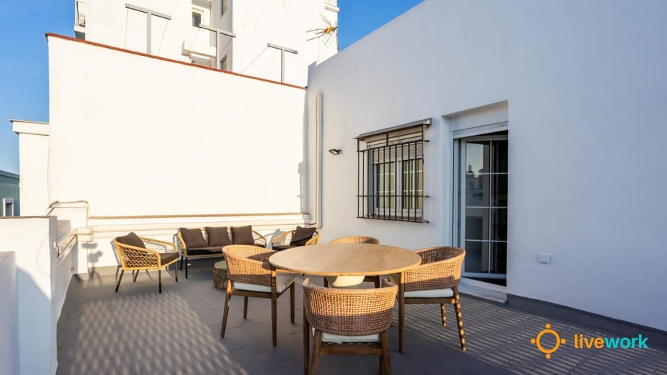 View (from property/room), Balcony/Terrace