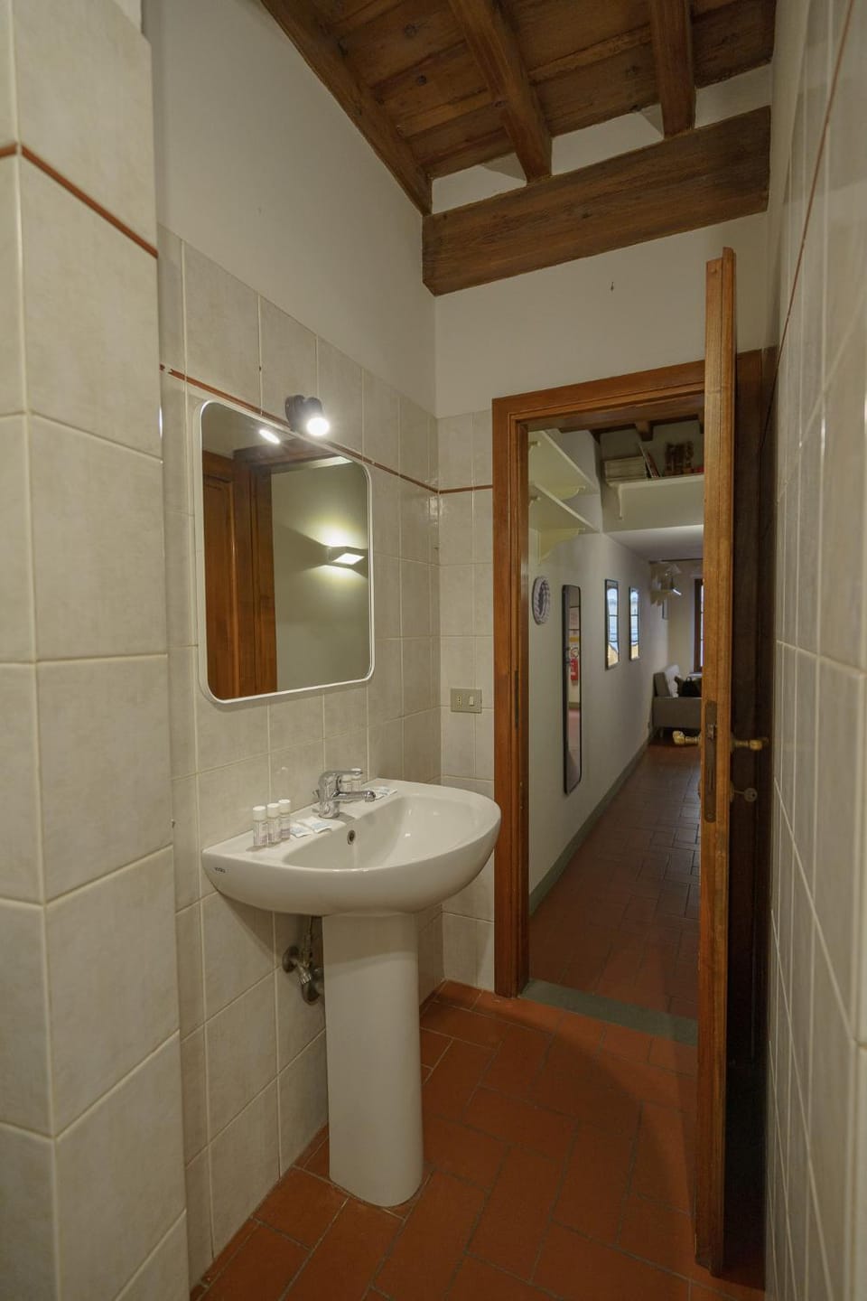 Traditional Florentine 1BR apartment close to Piazza Santa Croce Apartment in Florence