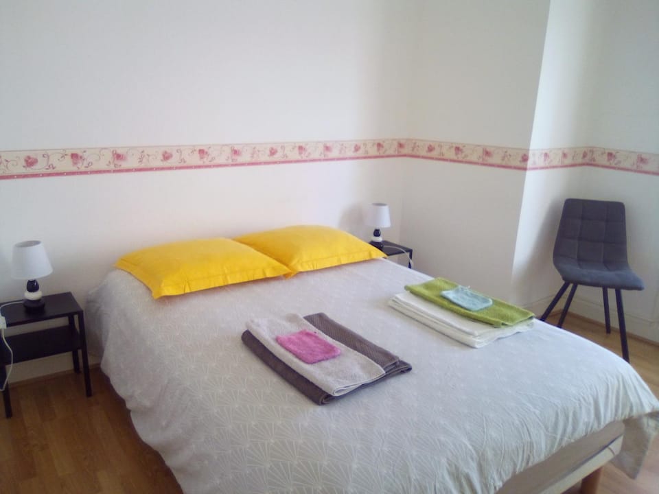 Granville : appart. vue mer proche centre ville Apartment in Granville