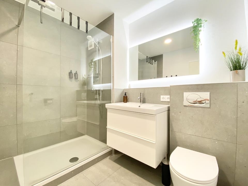 Toilet, Bathroom