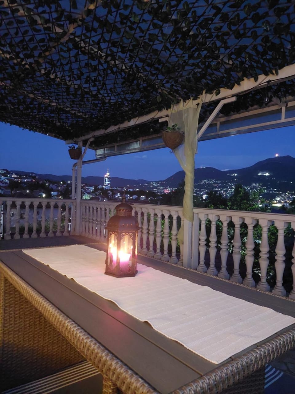 Night, View (from property/room), Balcony/Terrace