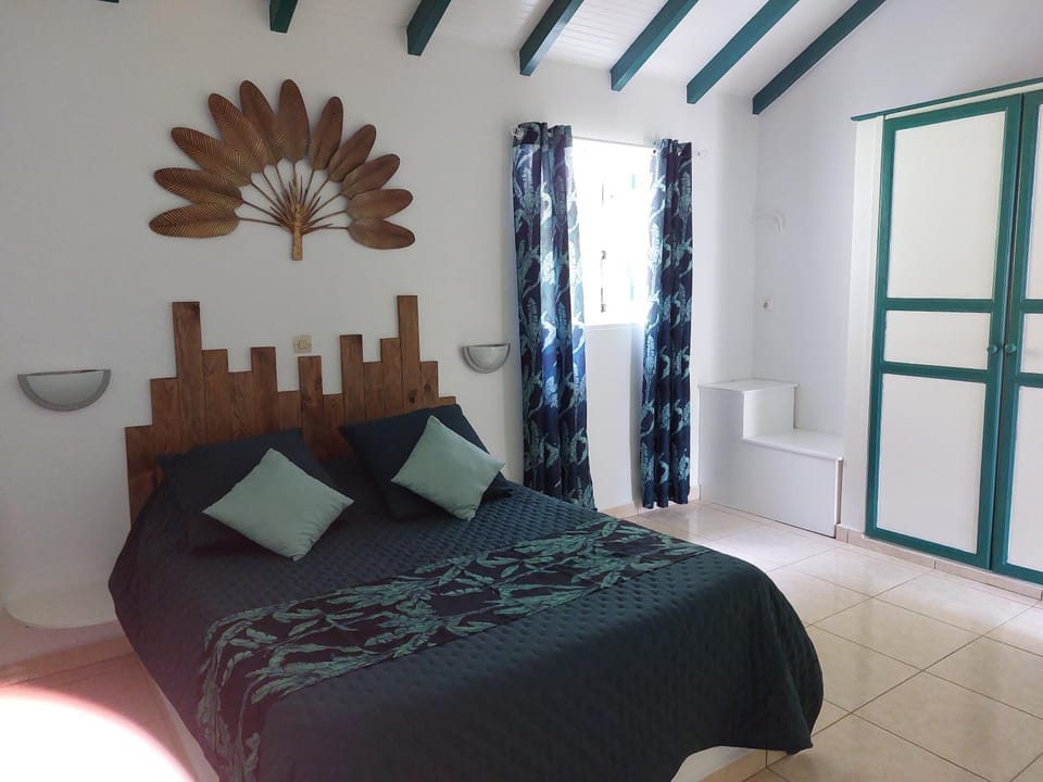 LA BERCEUSE CREOLE Apartment in Sainte-Anne