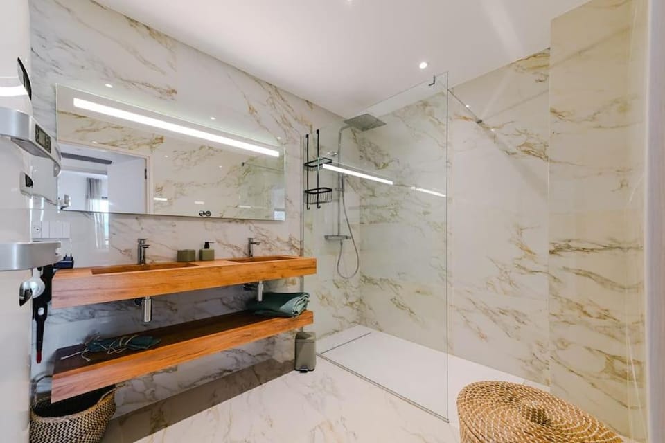 Le Galatée ,T2 luxe pieds dans l'eau Apartment in Ajaccio