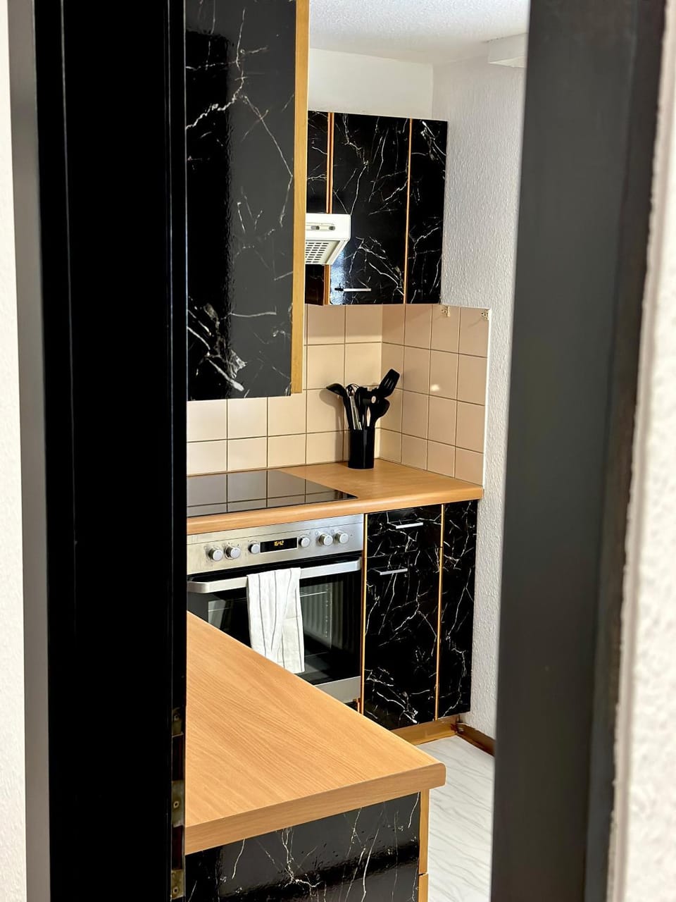 Kitchen or kitchenette, pet friendly, stove