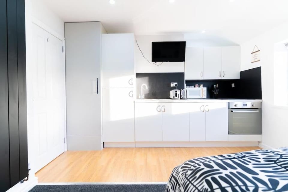 Stylish Studio in Moseley Village Apartment in Birmingham
