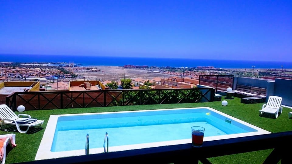 City view, Sea view, Swimming pool, sunbed