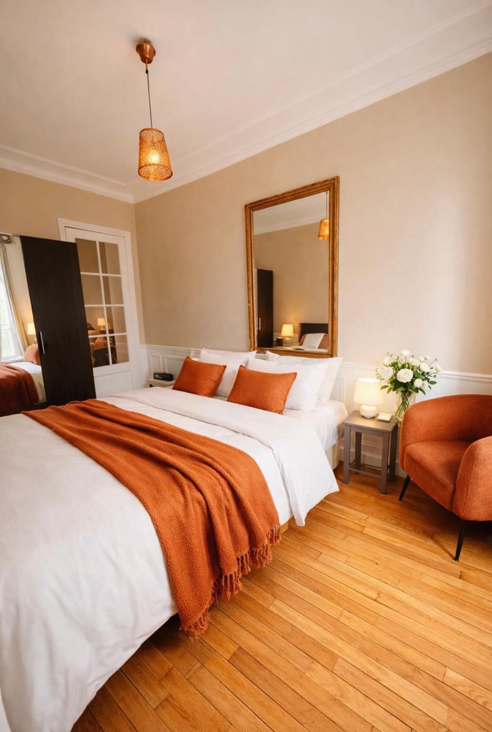 Bed, Photo of the whole room, Bedroom