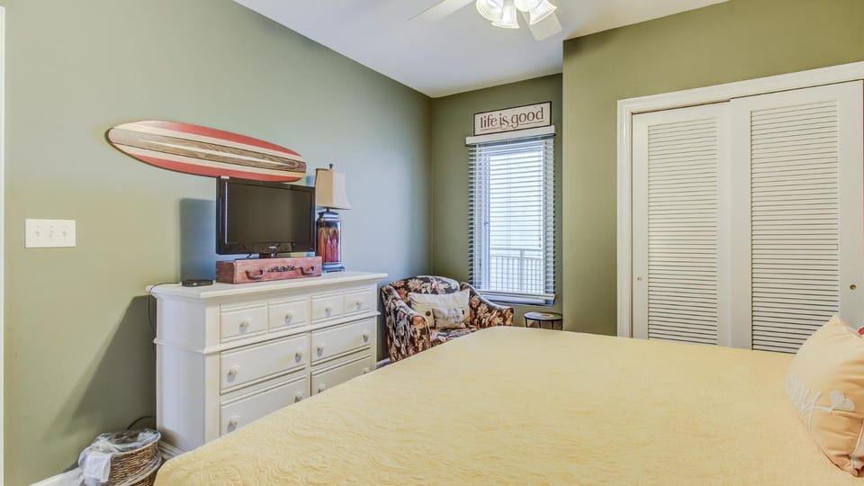 Sterling Shores 609 - Beachview in the Heart of Destin House in Destin