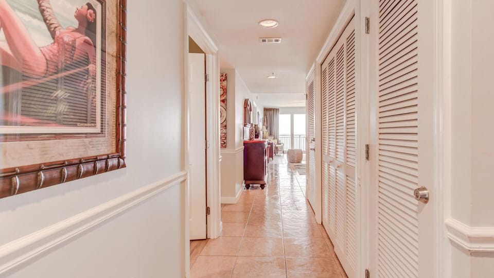 Sterling Shores 609 - Beachview in the Heart of Destin House in Destin
