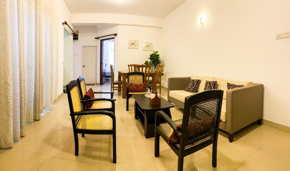 Living room, Seating area, Dining area, air conditioner