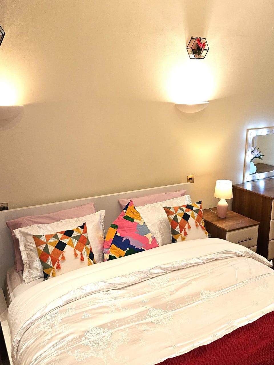 HEATHROW MANSION SHUTTLES Apartment in Uxbridge