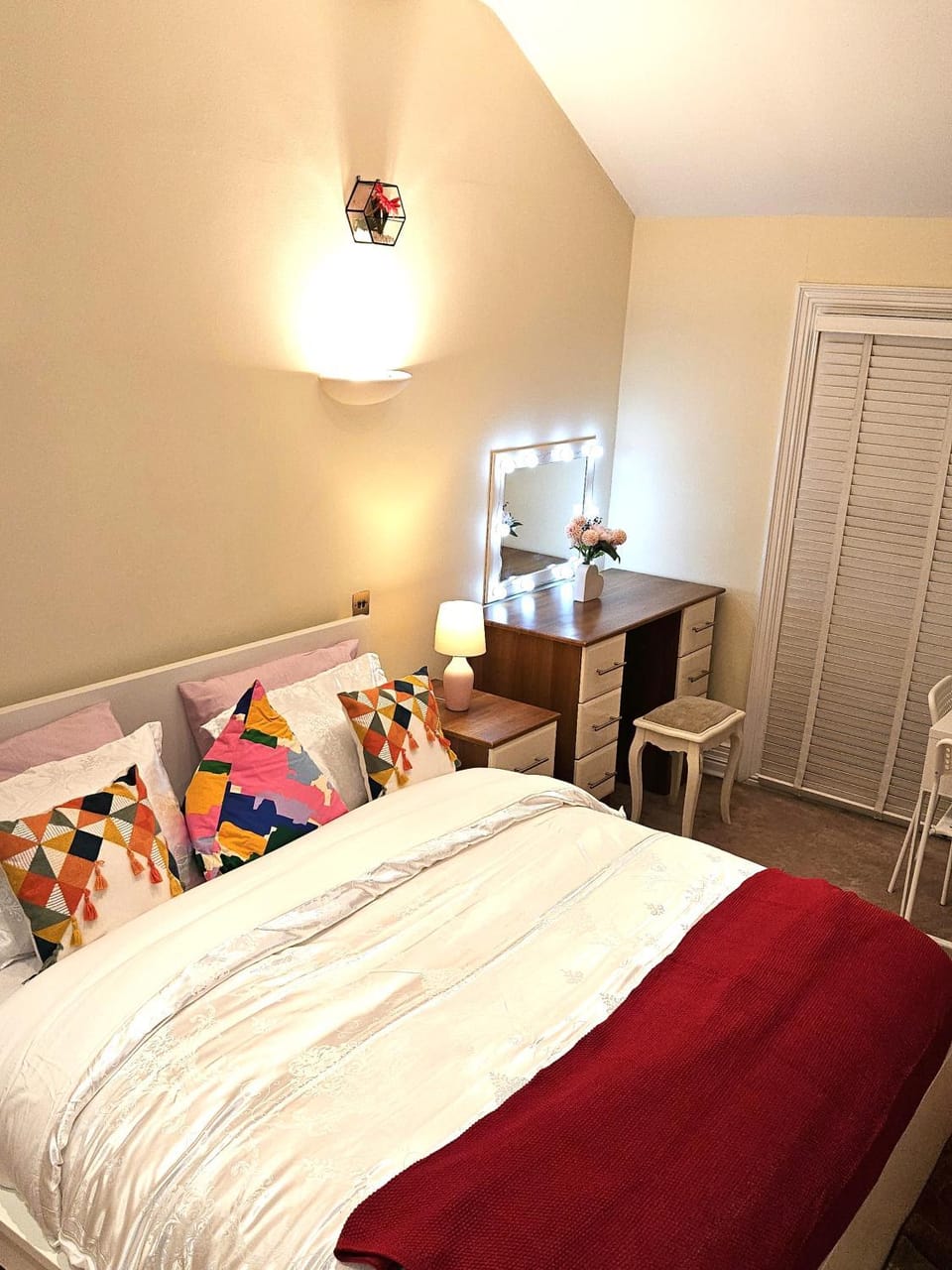 HEATHROW MANSION SHUTTLES Apartment in Uxbridge