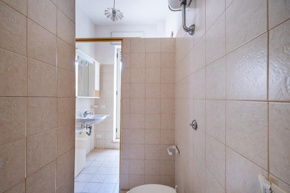 Bathroom, Living room