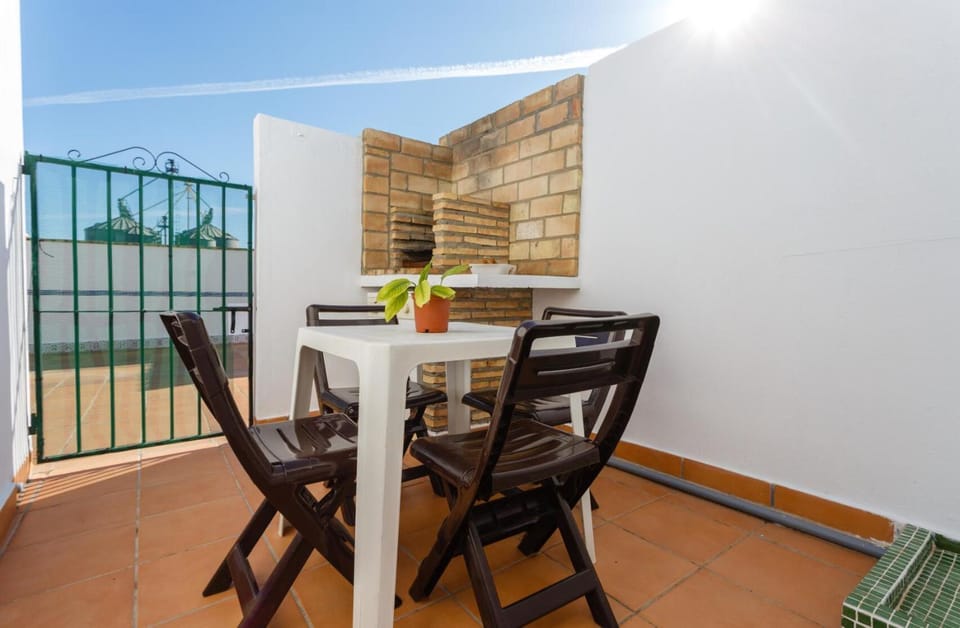 Off site, BBQ facilities, Dining area