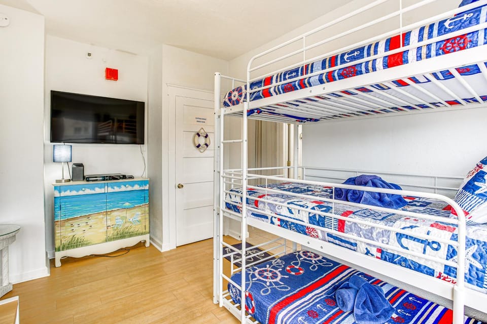 Family-Friendly Ocean City Condo: Walk to Beach! House in Ocean City