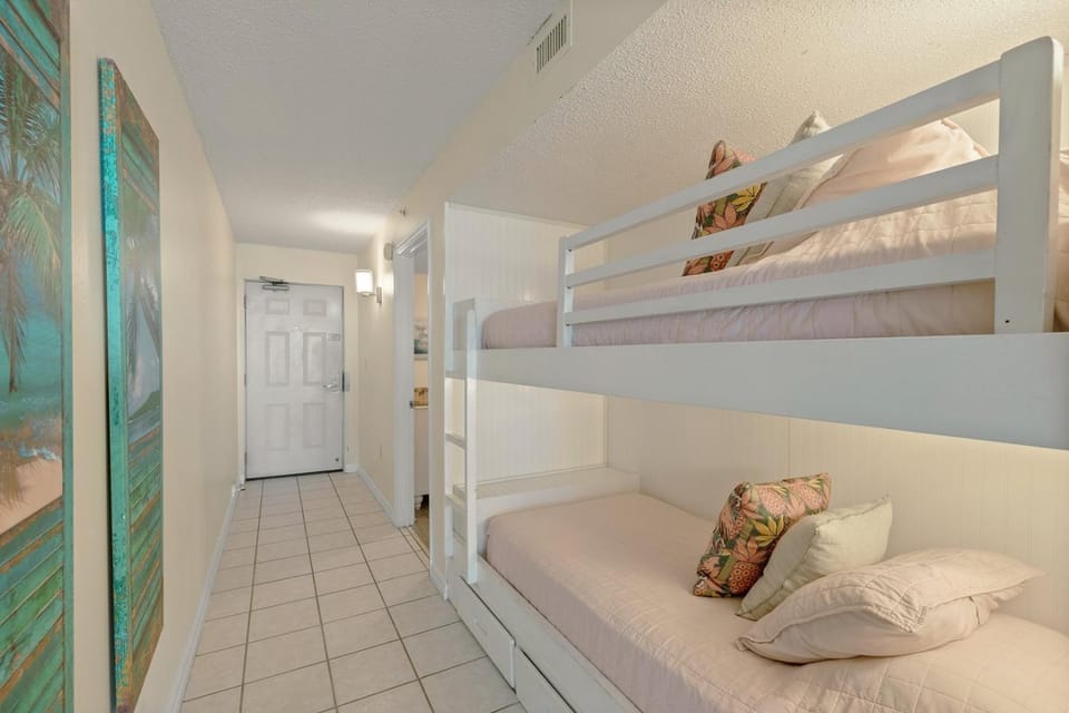 bunk bed