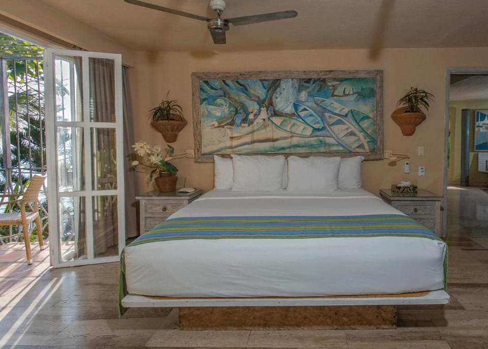 Beachfront Summer Estate Villa in Puerto Vallarta