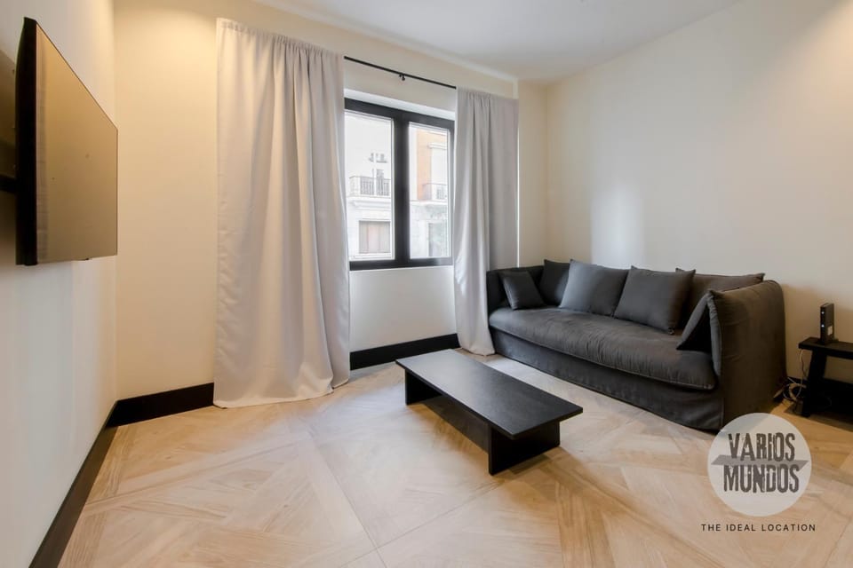 TV and multimedia, Living room, Seating area