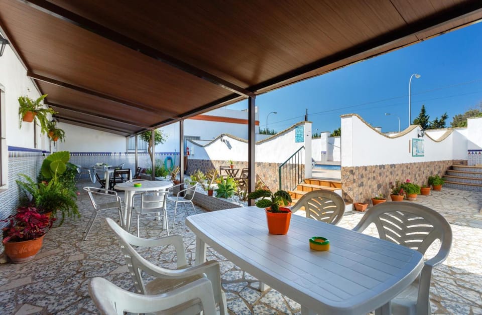 Off site, Balcony/Terrace, Dining area