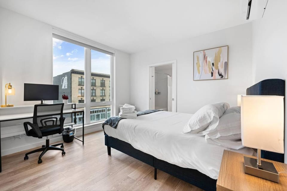 Charming 2BD2BA Apt Near DT-PetFriendlyWiFi Apartment in Spokane