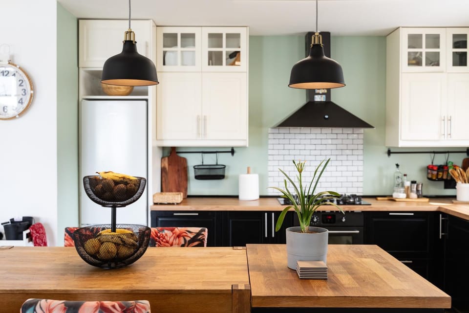 Kitchen or kitchenette, Living room