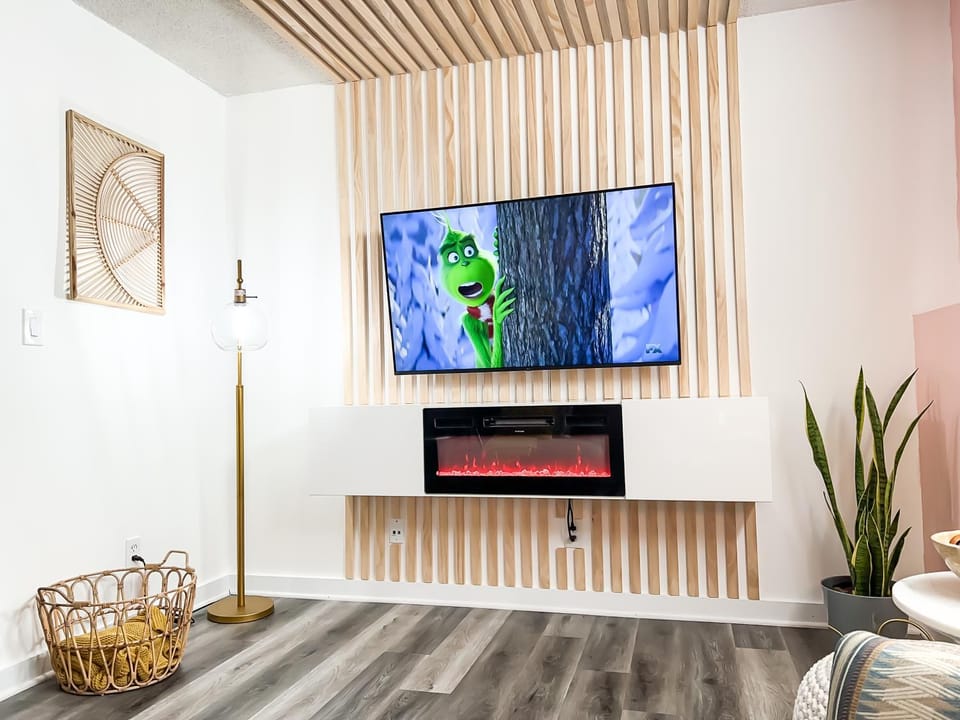 Communal lounge/ TV room, TV and multimedia, Evening entertainment