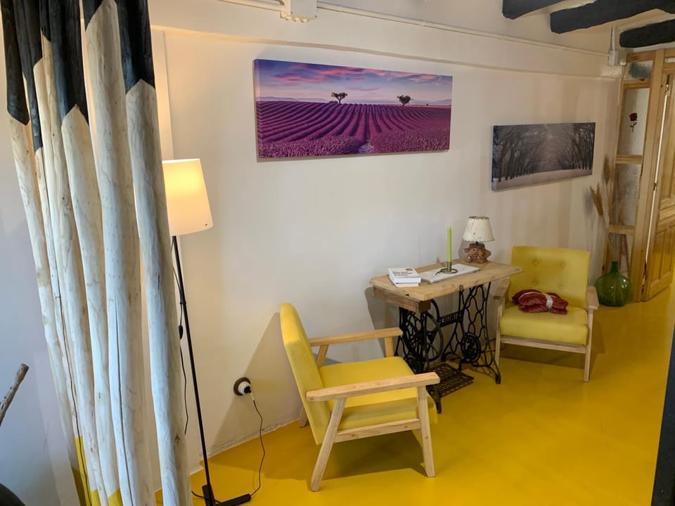 Seating area