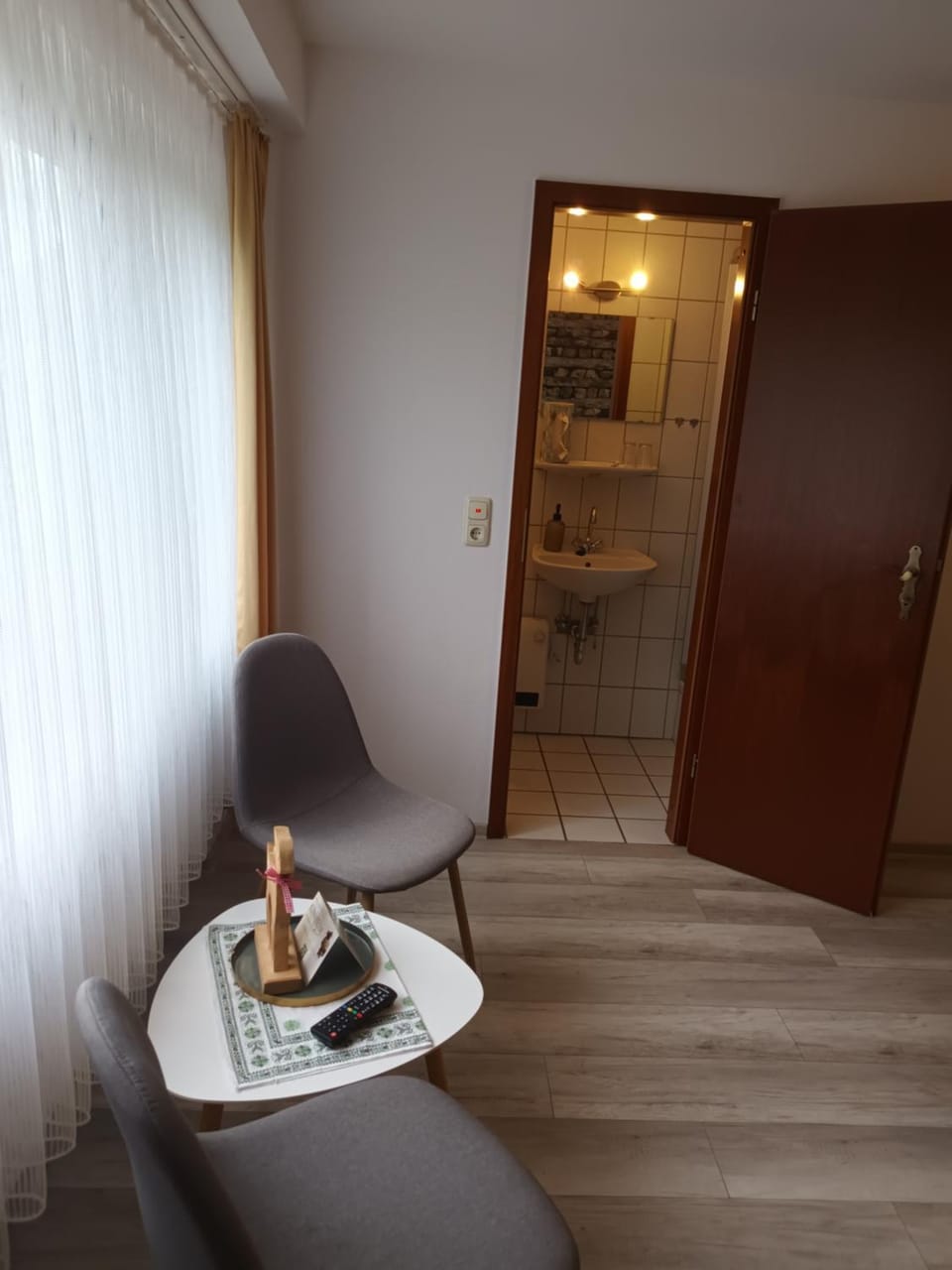 Bathroom, Photo of the whole room