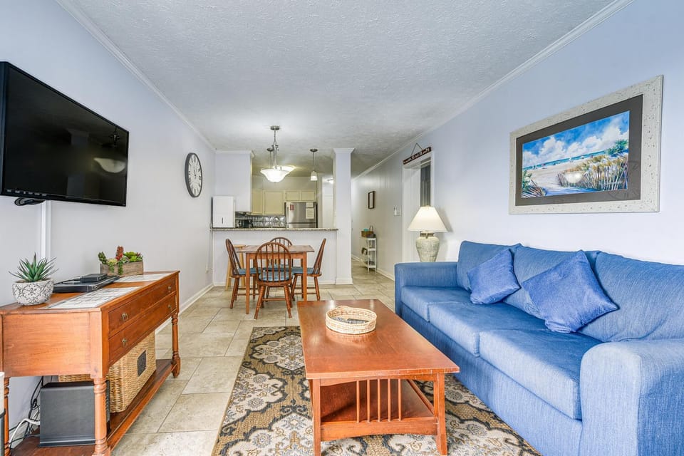 Oceanfront North Myrtle Beach Condo Rental w/ Pool House in North Myrtle Beach