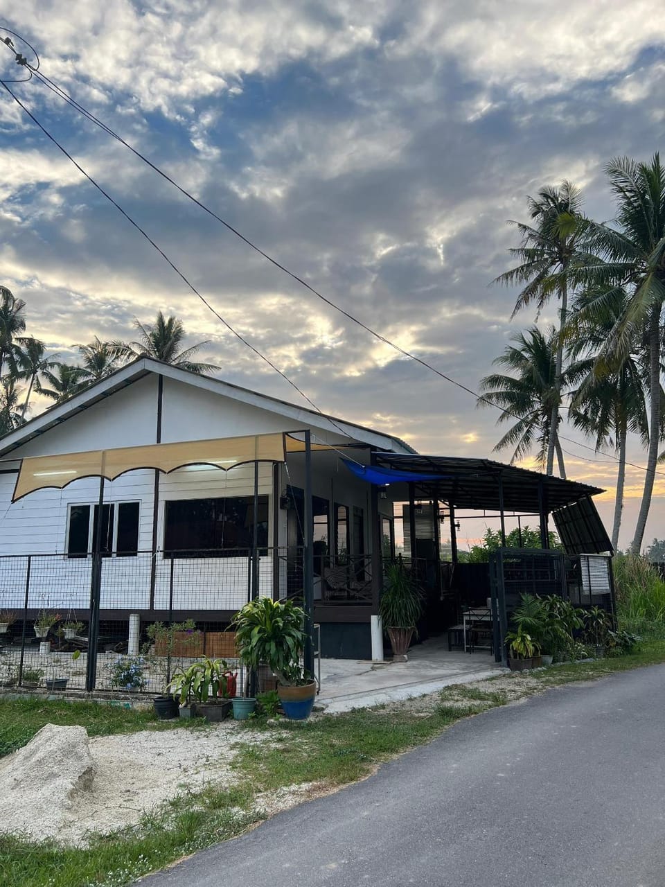 Property building, Day