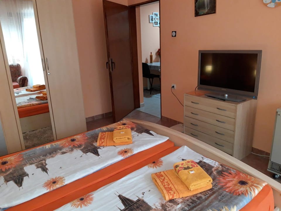 Bed, TV and multimedia