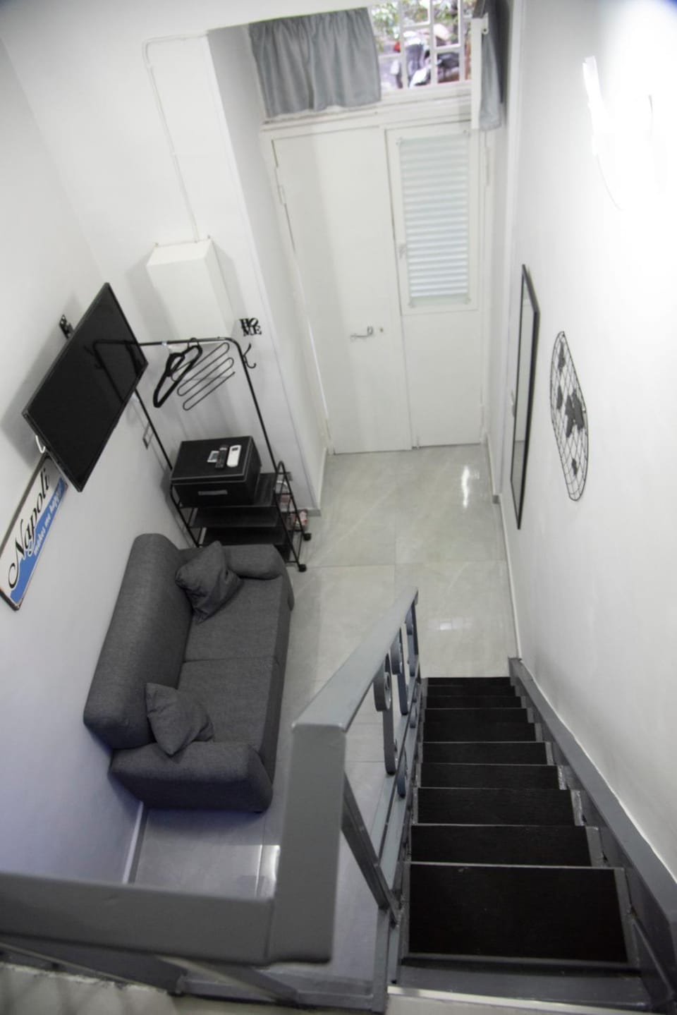 Civiconine9 House in Naples